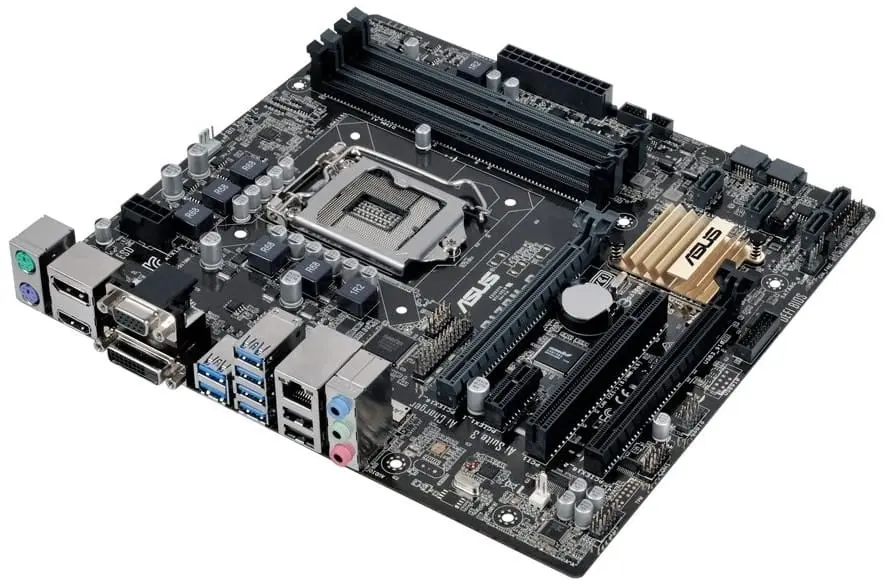 Asus Q170M-C socket 1151 moederbord, bovenaanzicht met zichtbare CPU-socket, RAM-slots, PCI-Express-slots en I/O-aansluiting