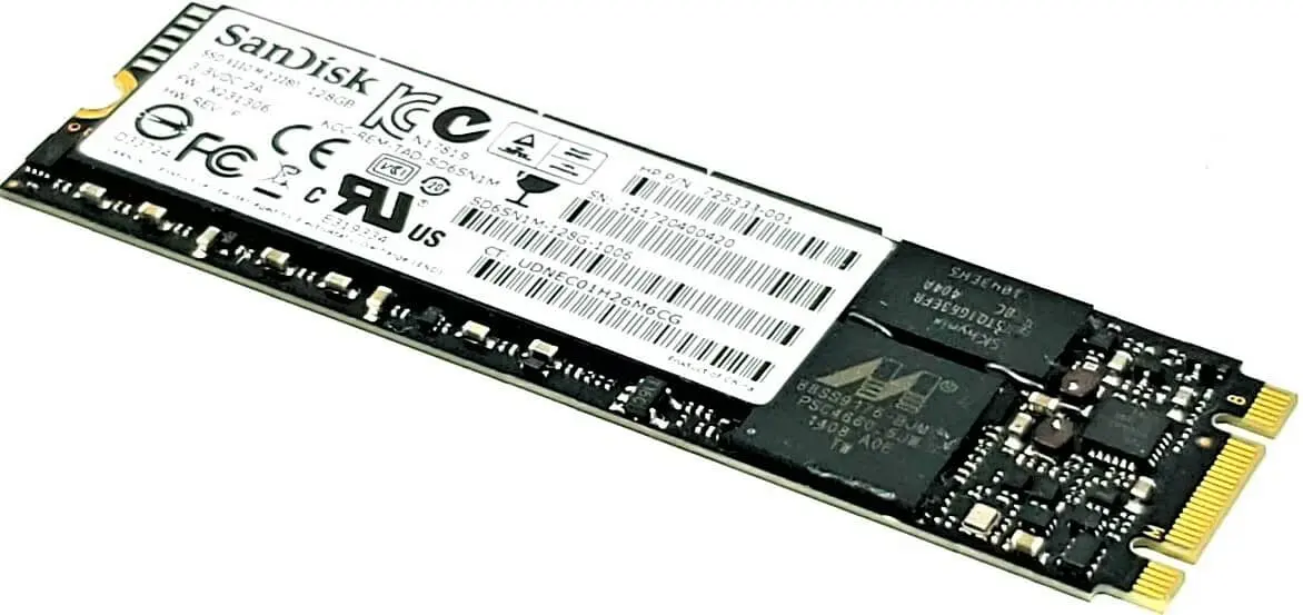 SanDisk X600 M.2 128GB - bovenaanzicht met zichtbare PCB, elektronische componenten en goudkleurige connectoren
