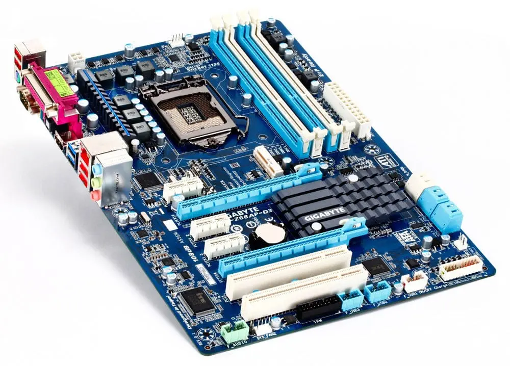 Gigabyte GA-Z68AP-D3 socket 1155 moederbord bovenaanzicht met CPU-socket, RAM-slots, uitbreidingssloten en voedingsconnectoren