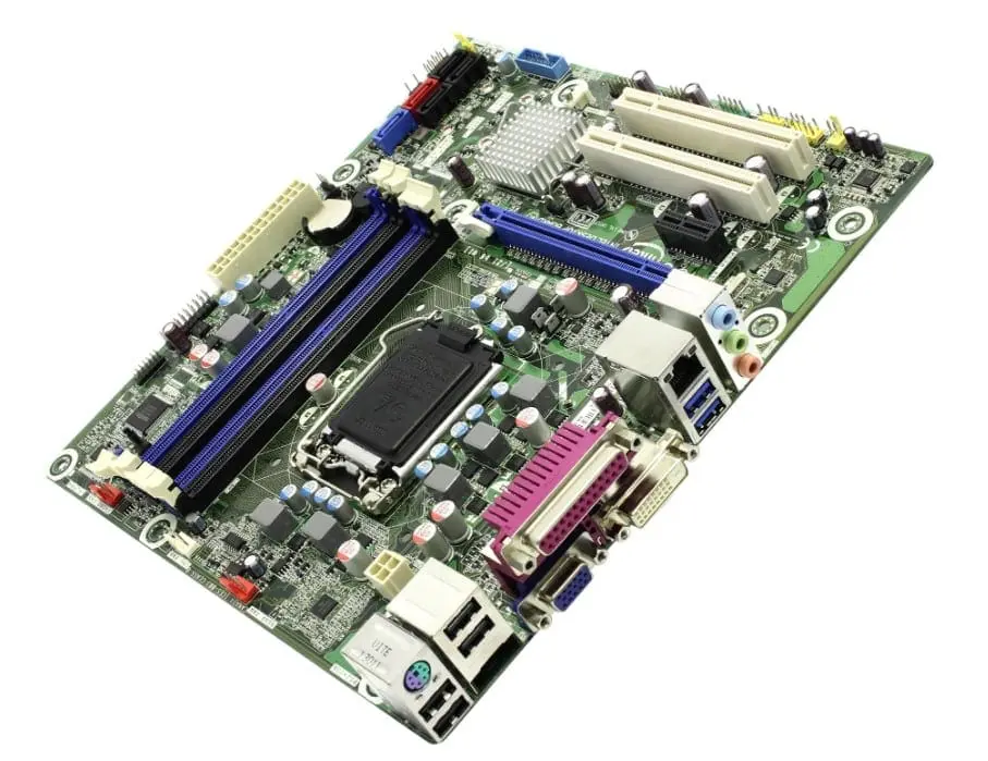 Intel DB75EN socket 1155 moederbord, bovenaanzicht met zichtbare CPU-socket, RAM-geheugensleuven, uitbreidingssleuven en aansluitingen