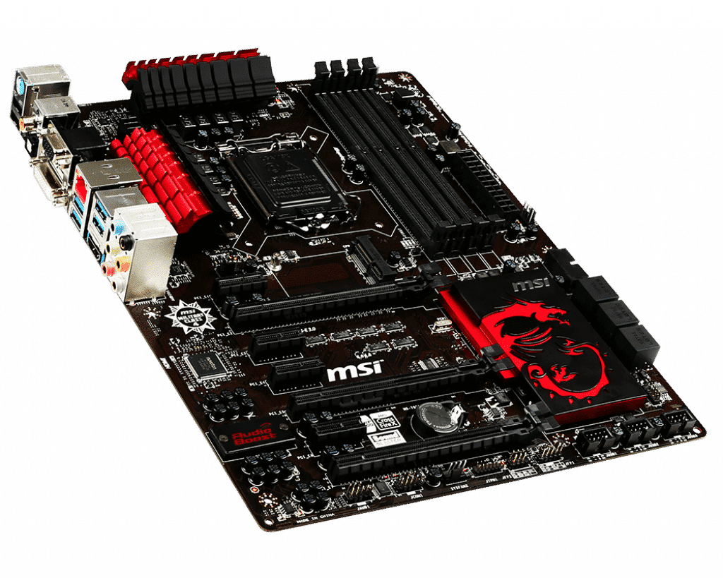 MSI Z87-G45 GAMING Socket 1150 Moederbord - bovenaanzicht met rode RAM-geheugenmodules, CPU-koeler en aansluitingen zichtbaar