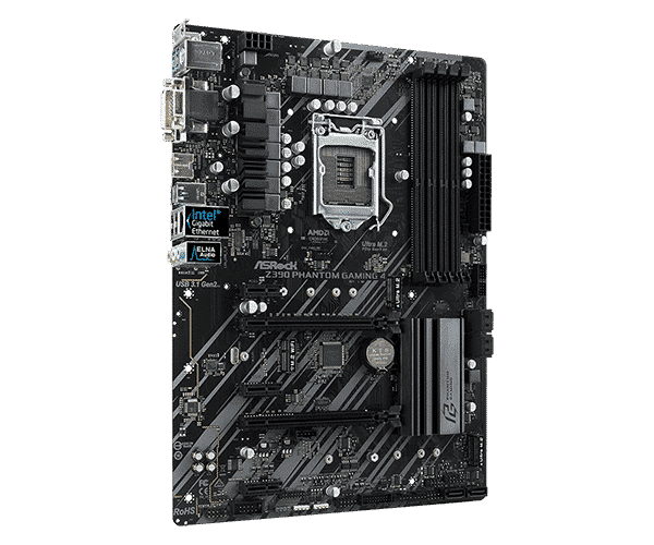 ASRock Z390 Phantom Gaming 4 Socket 1151 moederbord, vooraanzicht in perspectief met zichtbare CPU-socket, RAM-slots, uitbreidingsslots en voedingsconnectoren